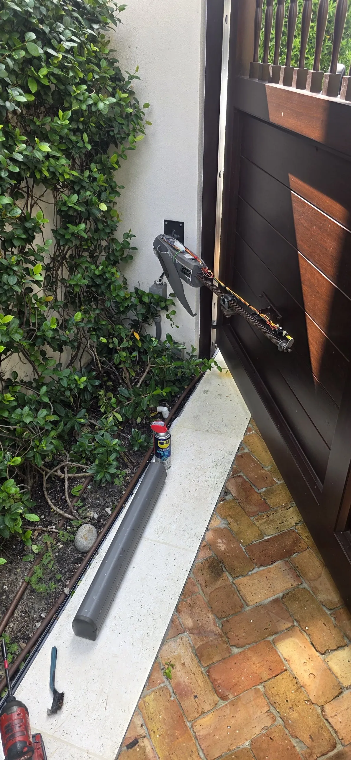 CellGate Watchman W480 intercom upgrade and rusted Viking G5 lead screw in Palm Beach, FL 3